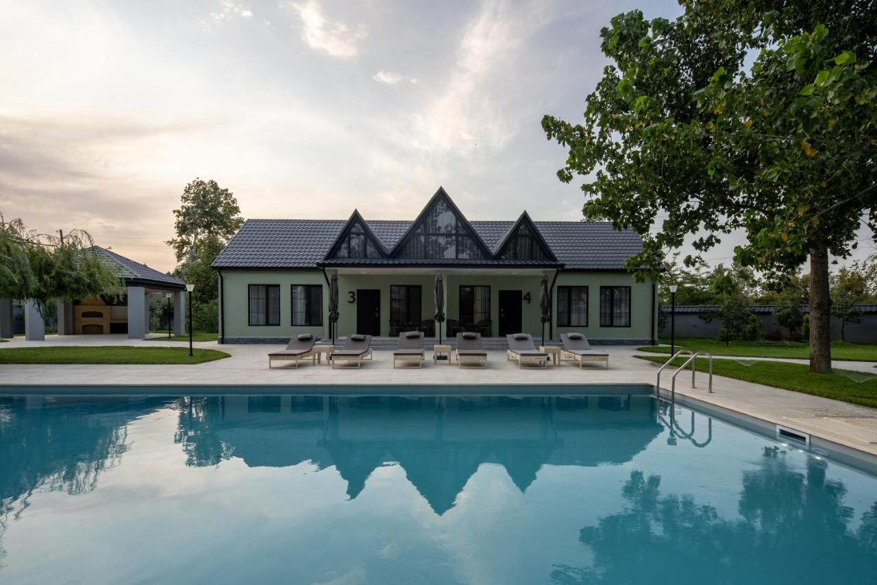 Lazy Seal Holiday Cottages Nabran Muqtedir المظهر الخارجي الصورة